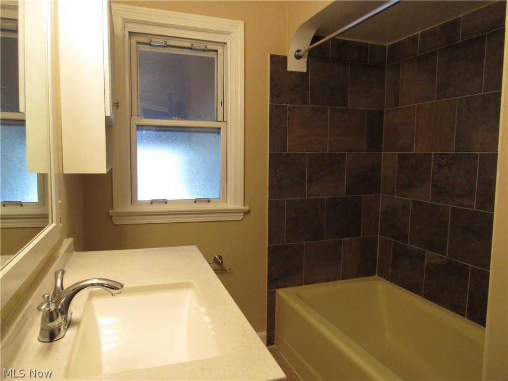 Paragon Realty Cos Lorain Garden - Residential