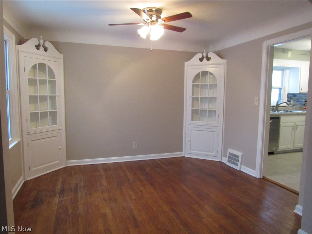 Paragon Realty Cos Lorain Garden - Residential