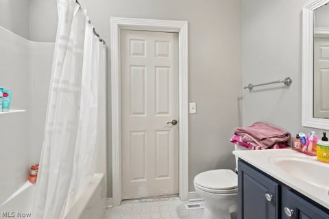 Tiny photo for 8320 Woodberry Boulevard, Chagrin Falls, OH 44023 (MLS # 5221733)