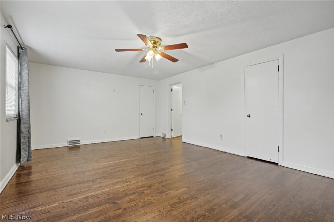 Merriman Manor - Residential