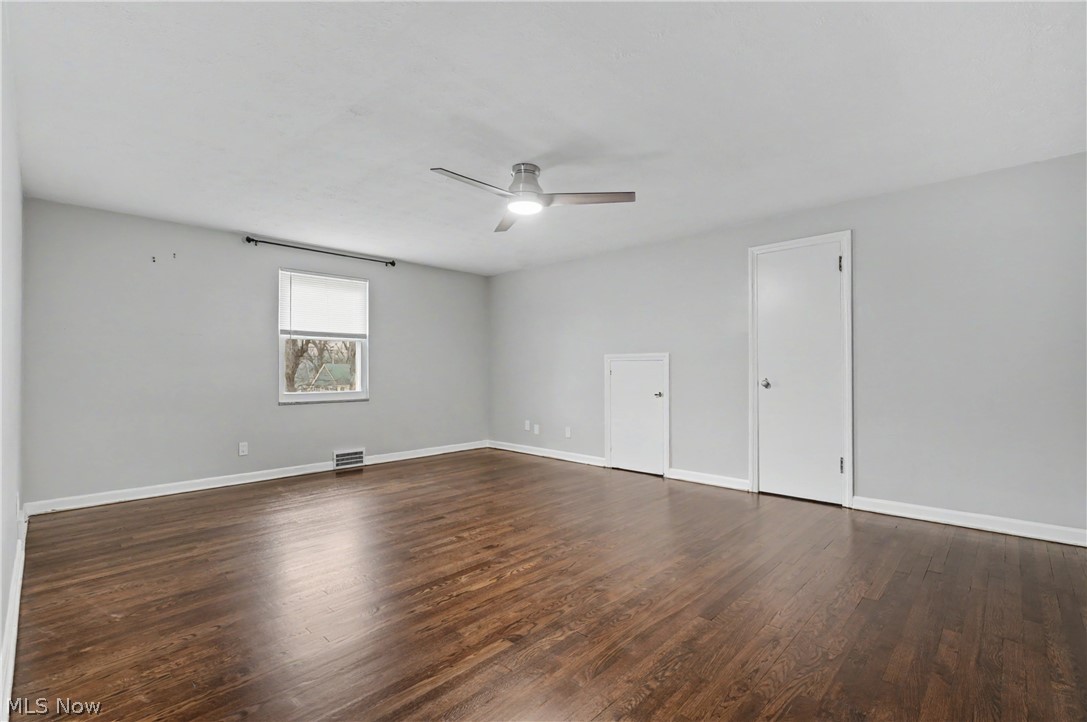 Merriman Manor - Residential