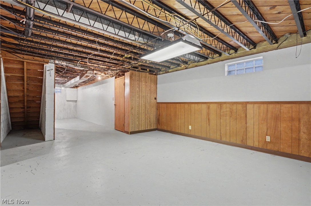 Merriman Manor - Residential