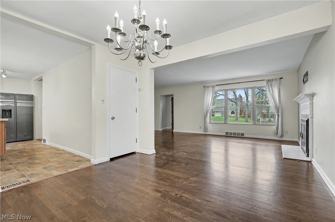 Merriman Manor - Residential