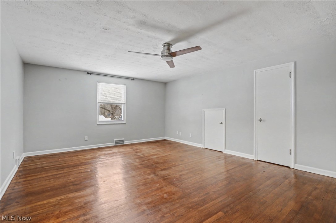 Merriman Manor - Residential