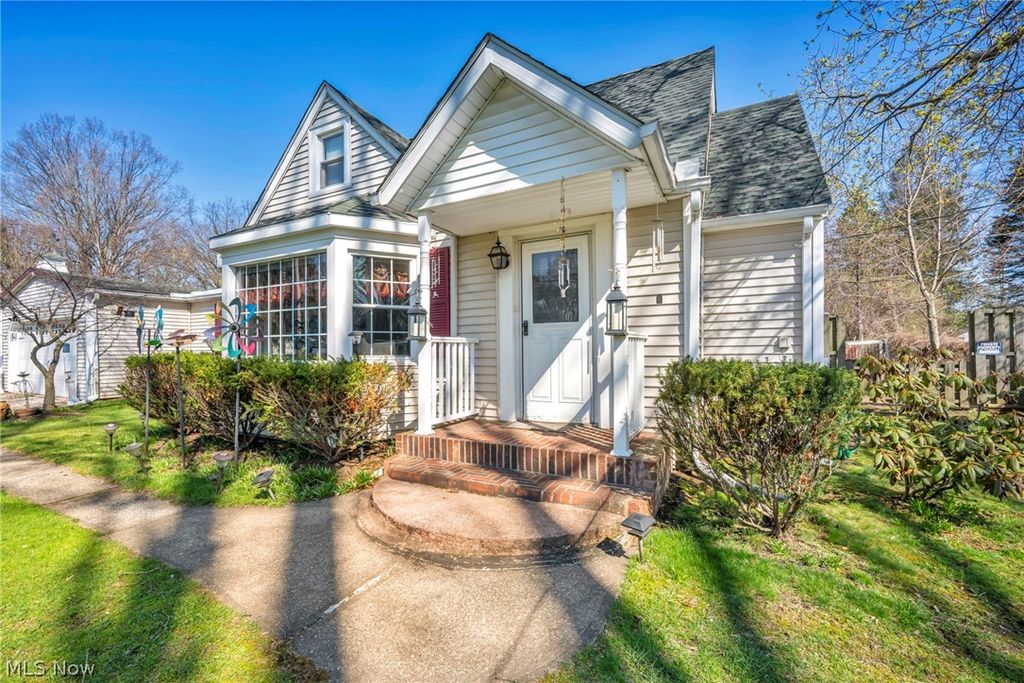 Photo of 8031 Brichford Road Rd, Mentor, OH 44060 (MLS # 5200157)