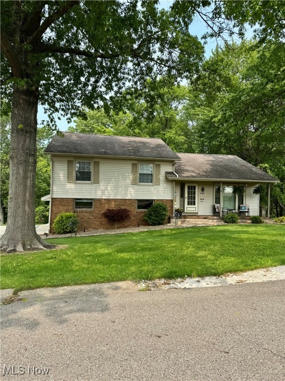 646 Ridgewood Drive, Coshocton, Ohio image 2