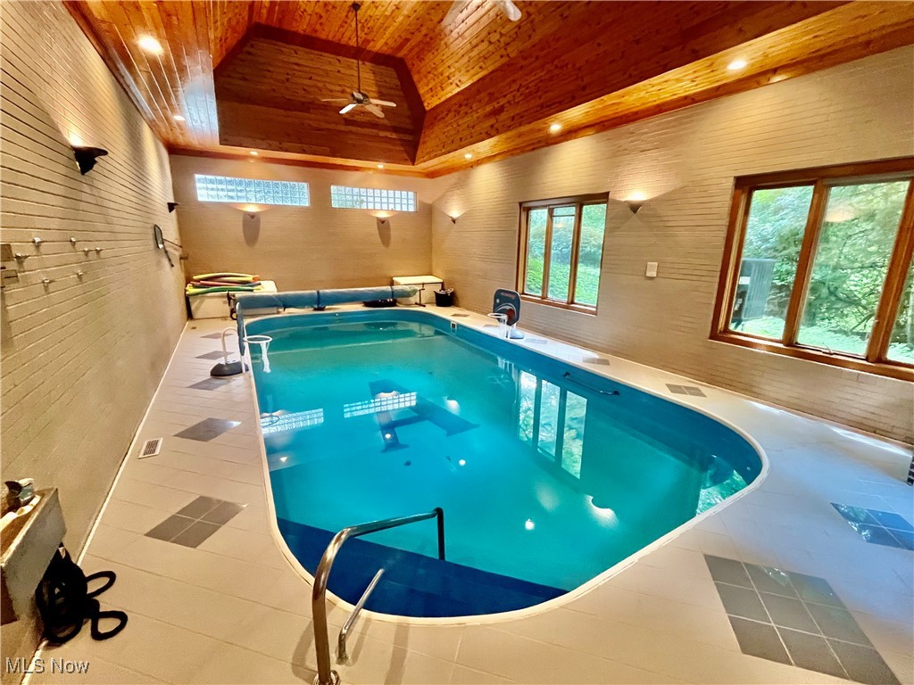 Quail Hollow 01 - Residential