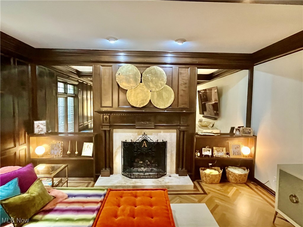 Quail Hollow 01 - Residential