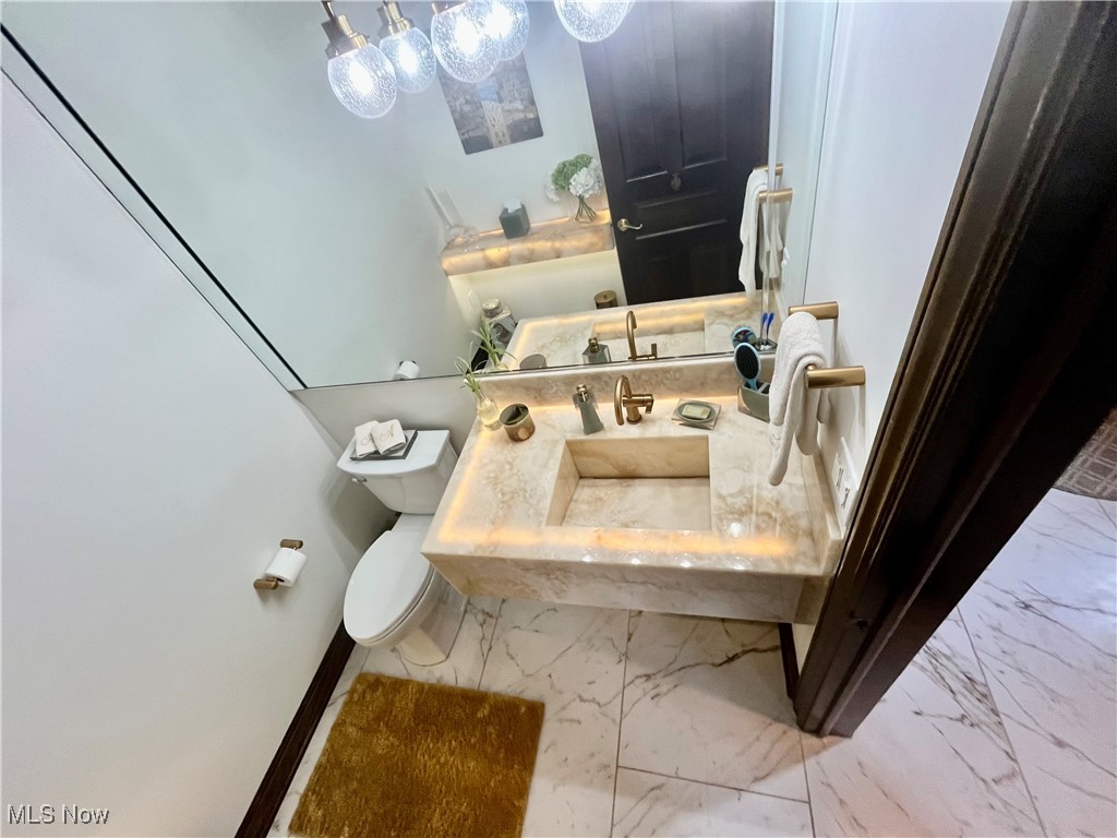 Quail Hollow 01 - Residential