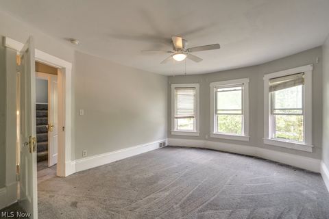 Tiny photo for 123 7th Street NW, Barberton, OH 44203 (MLS # 5209891)