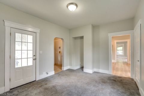 Tiny photo for 123 7th Street NW, Barberton, OH 44203 (MLS # 5209891)