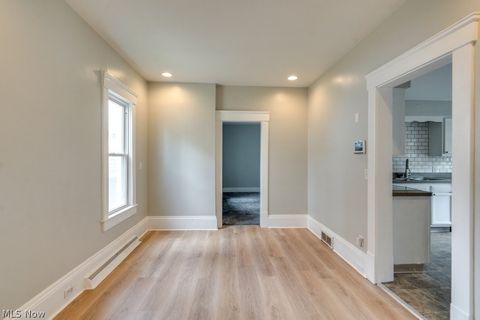 Tiny photo for 123 7th Street NW, Barberton, OH 44203 (MLS # 5209891)