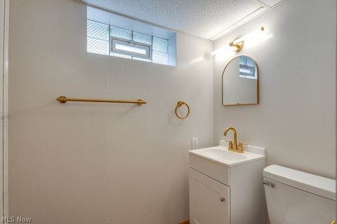 Tiny photo for 123 7th Street NW, Barberton, OH 44203 (MLS # 5209891)