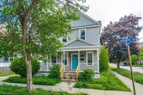 Tiny photo for 123 7th Street NW, Barberton, OH 44203 (MLS # 5209891)