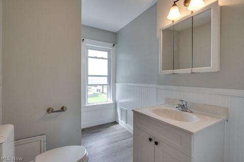 Tiny photo for 123 7th Street NW, Barberton, OH 44203 (MLS # 5209891)