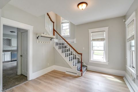Tiny photo for 123 7th Street NW, Barberton, OH 44203 (MLS # 5209891)