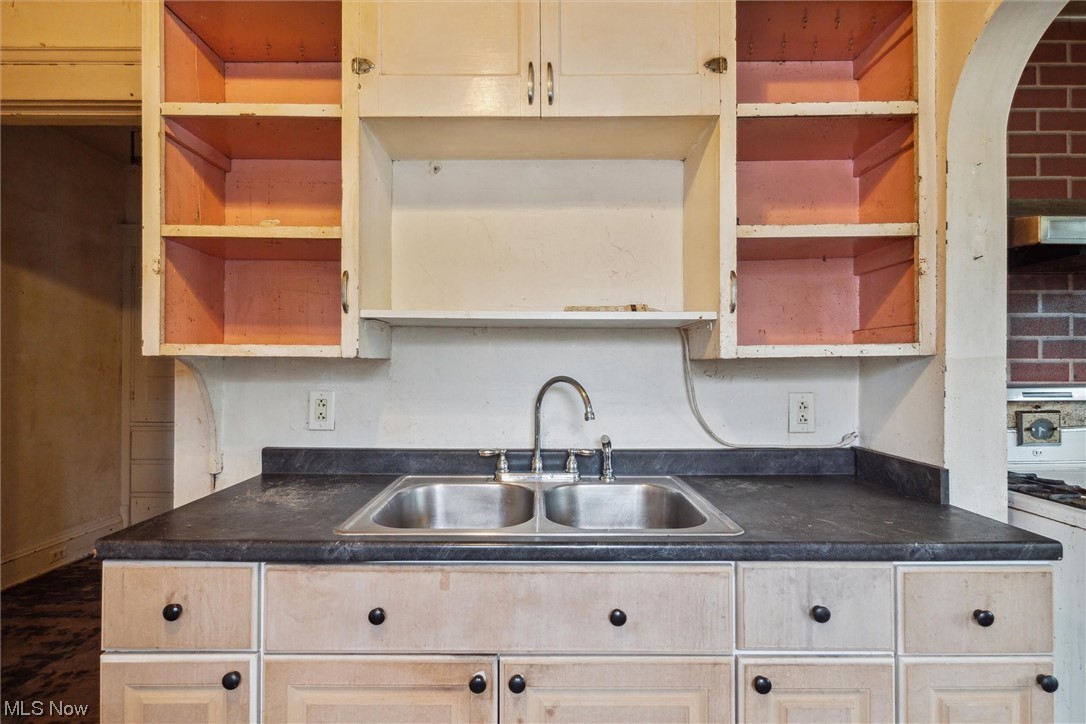 Janmar 03 - Residential