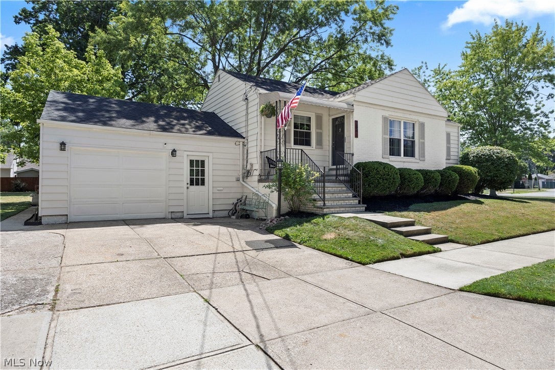 2841 Clague Road