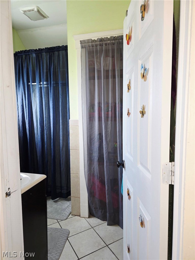 Joseph Tomaschs Resub - Residential Income