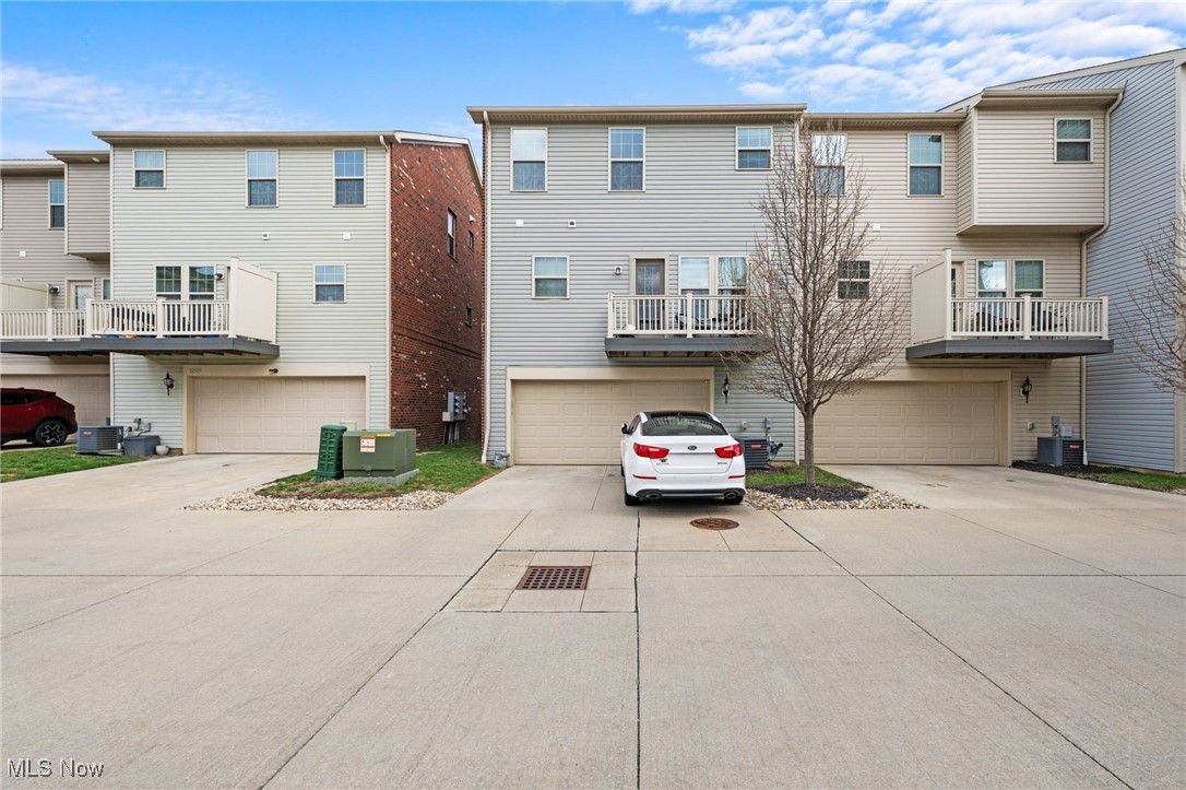 12111 Detroit Avenue, Lakewood, Ohio image 27