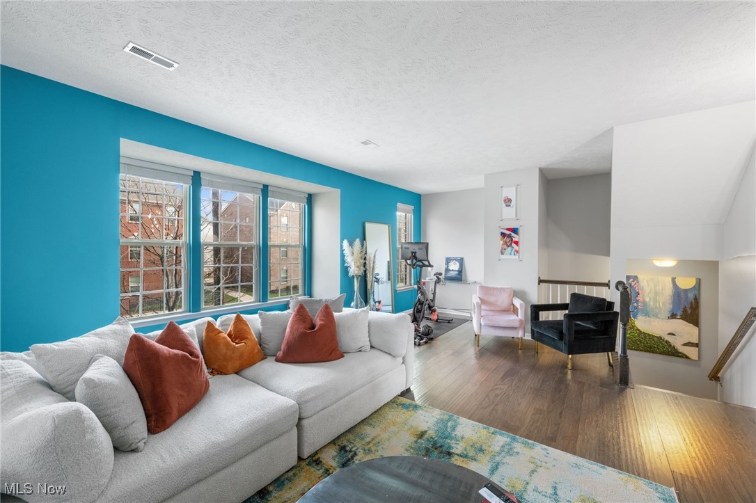 12111 Detroit Avenue, Lakewood, Ohio image 5