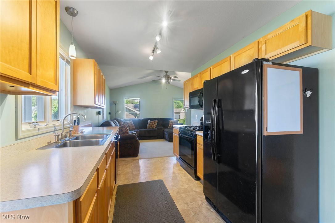 Villas/Falconcrest Condo - Residential