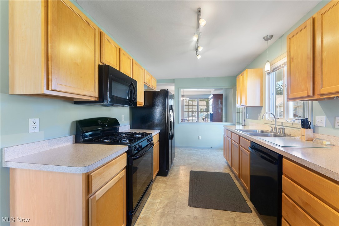 Villas/Falconcrest Condo - Residential