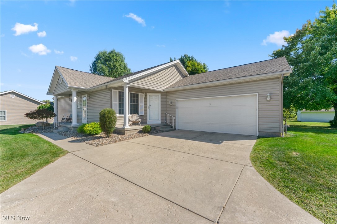 Villas/Falconcrest Condo - Residential
