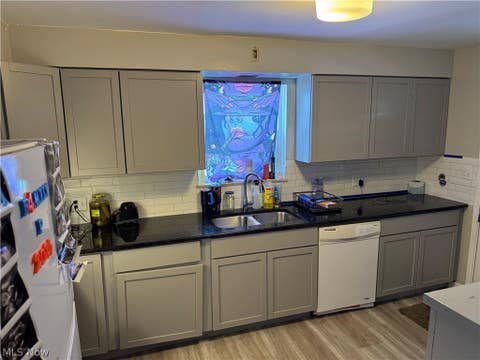 Tiny photo for 508 N Hawkins Avenue, Akron, OH 44313 (MLS # 5221381)