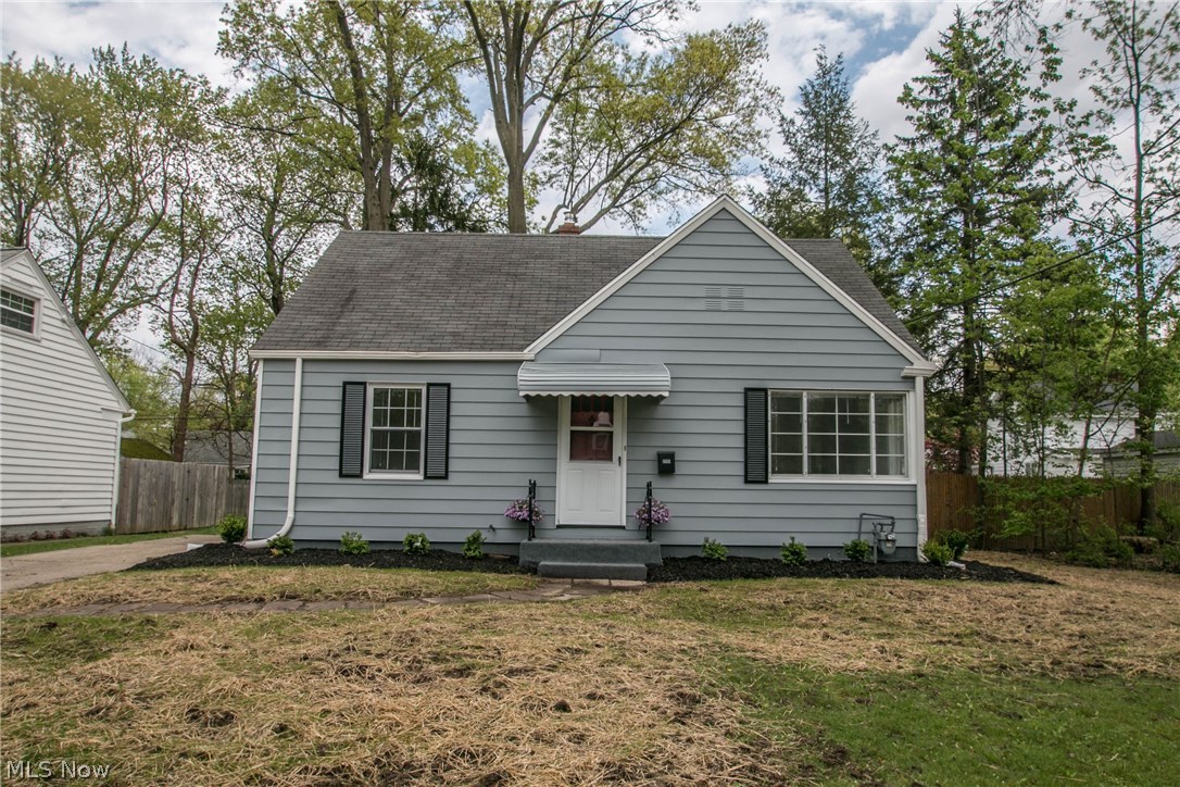 Completely renovated Cape Cod located in Cuyahoga Falls! Many updates throughout the home, including: flooring, paint, kitchen appliances, furnace, and much more. Adorable sun room right off the kitchen leading to a fully fenced in backyard and patio, perfect for fire pit. Call today schedule your showing today!