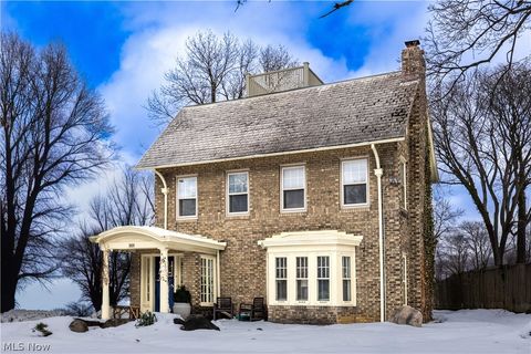 2829 Coventry Road Cleveland OH 44120