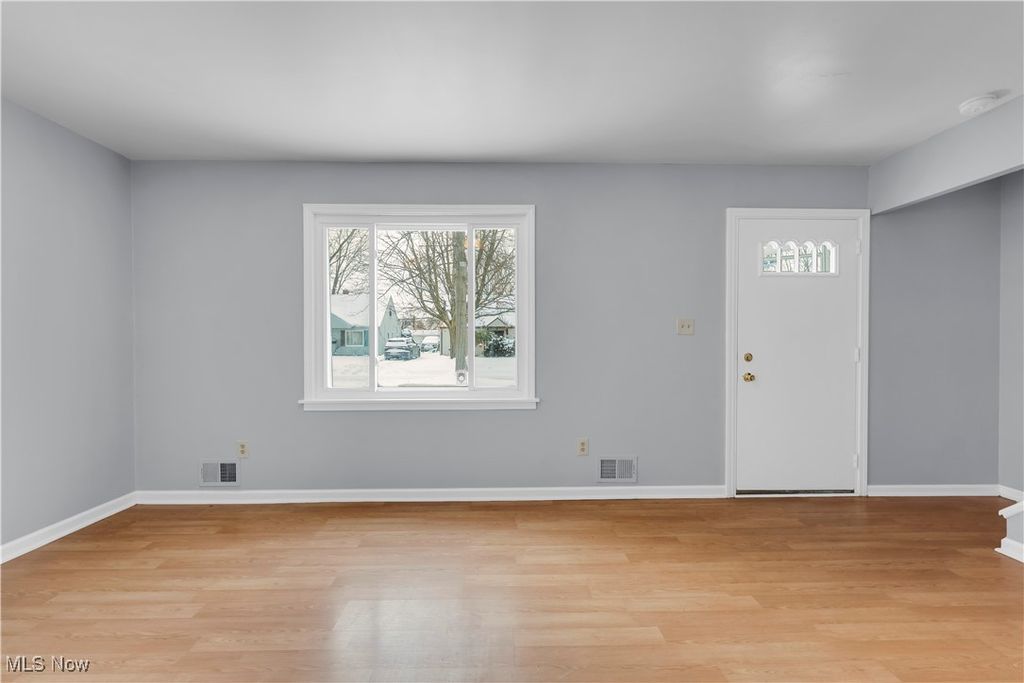 Photo of 369 E 232nd Street, Euclid, OH 44123 (MLS # 5185235)