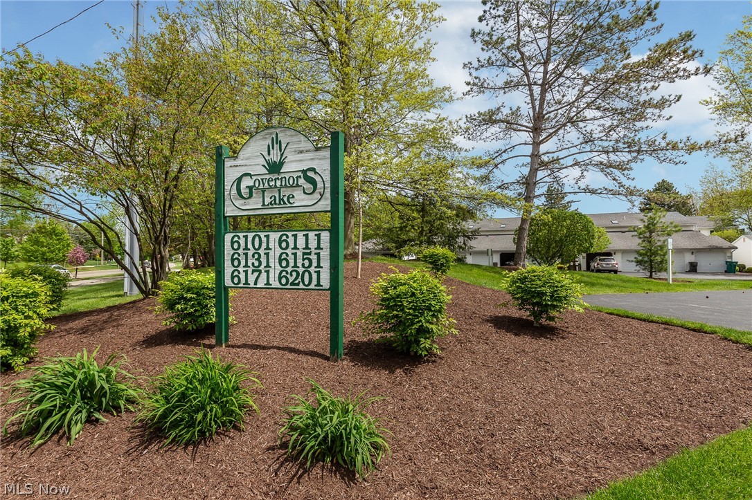 Governors Lake Condo - Residential