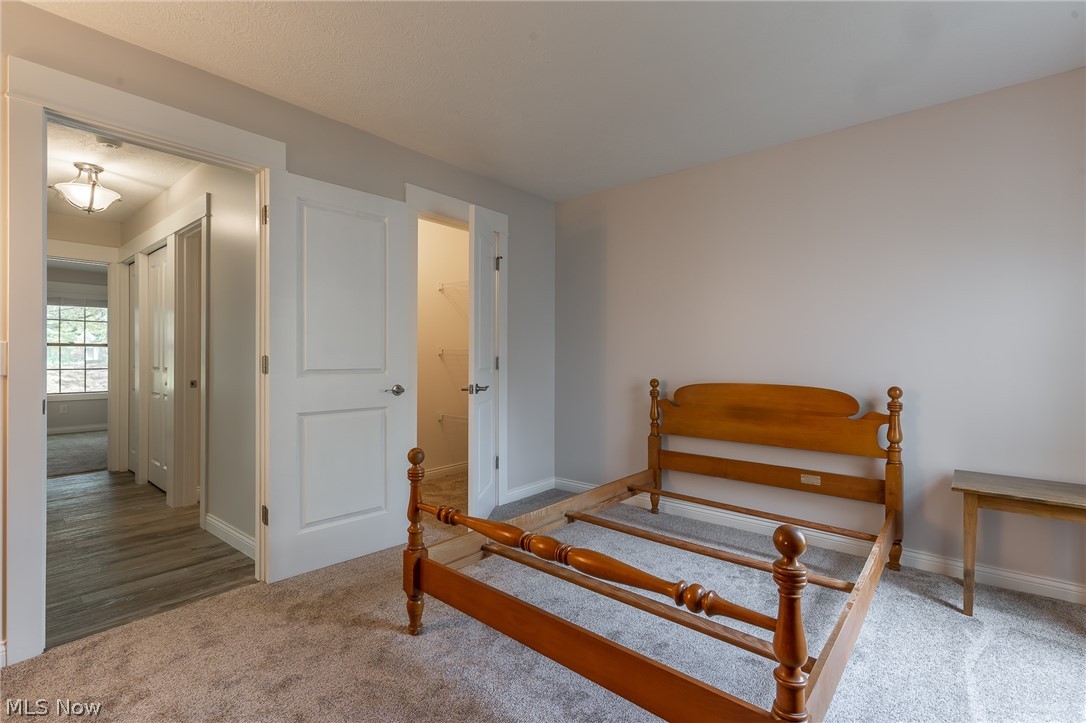 Governors Lake Condo - Residential