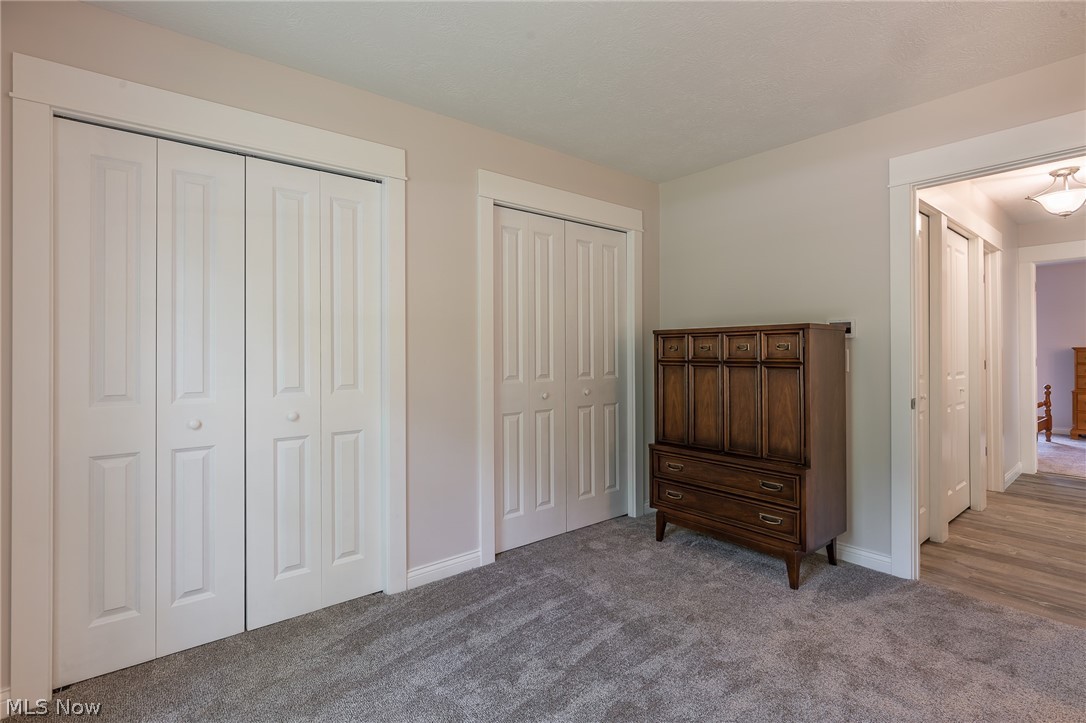 Governors Lake Condo - Residential