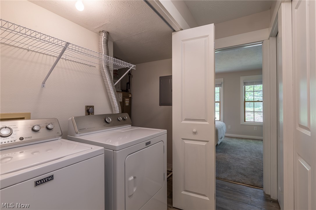 Governors Lake Condo - Residential