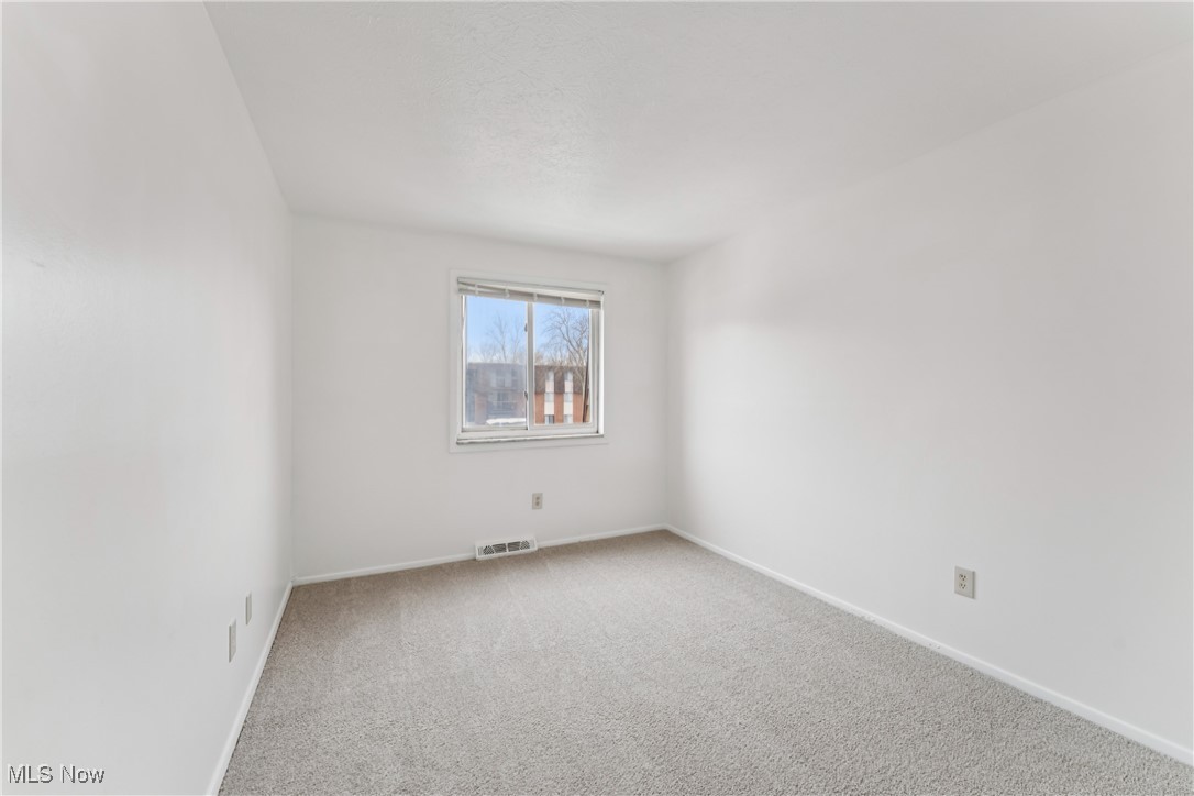 Westview Patio Garden Hm Condo - Residential