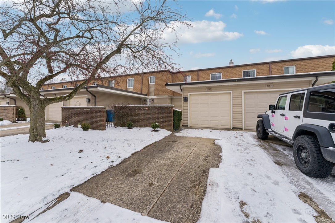 Westview Patio Garden Hm Condo - Residential