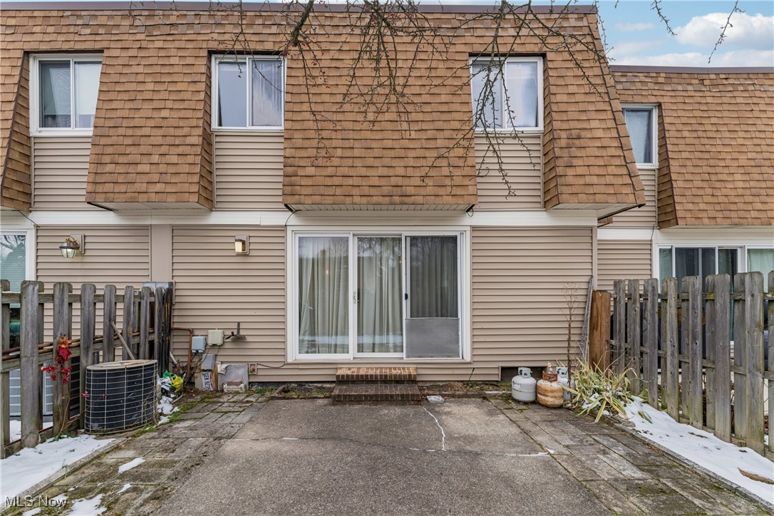 Westview Patio Garden Hm Condo - Residential