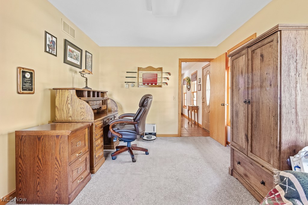 853 Fairway Drive, Alliance, Ohio image 22