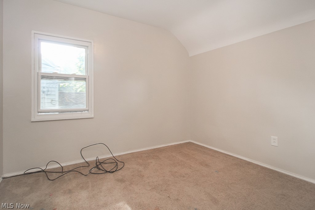 Shakerwood 04b - Residential Lease