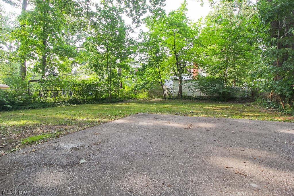 Shakerwood 04b - Residential Lease