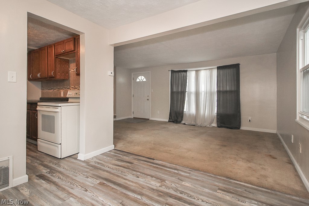 Shakerwood 04b - Residential Lease