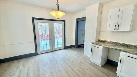 Tiny photo for 320 Para Avenue, Akron, OH 44305 (MLS # 5187769)