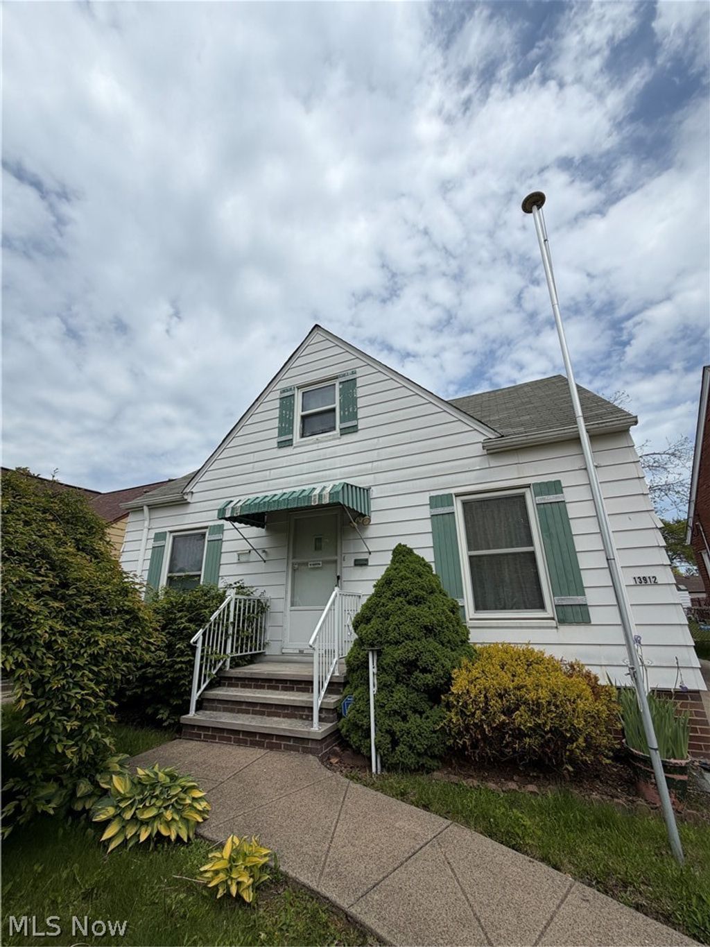 Photo of 13912 Liberty Avenue, Cleveland, OH 44135 (MLS # 5209194)