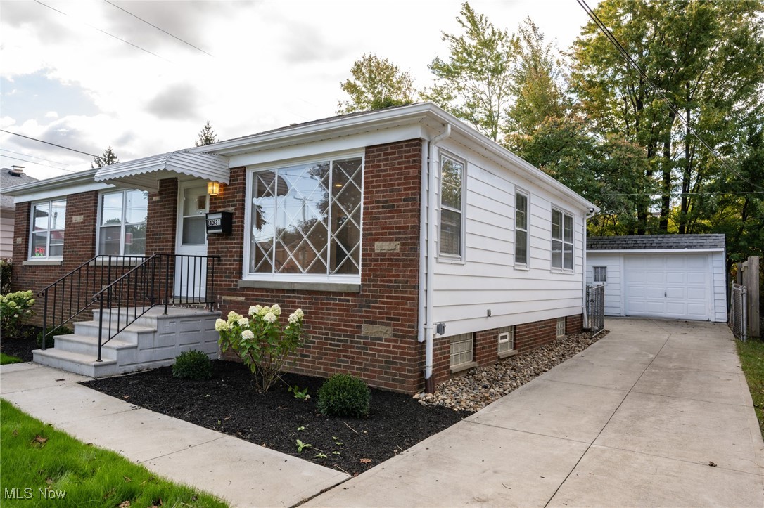 14031 Lakewood Hts Boulevard