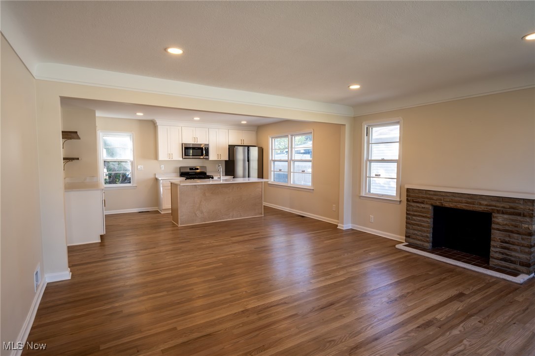 14031 Lakewood Hts Boulevard