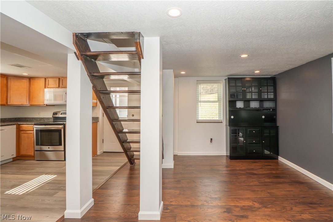 Hazelwood Acres - Residential