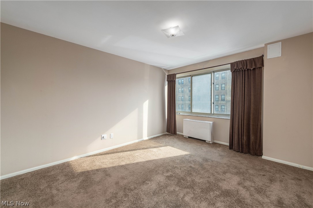 Marine Towers East Condo - Residential