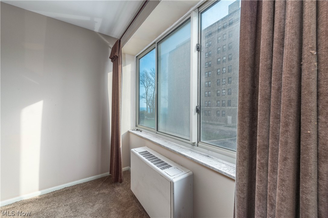 Marine Towers East Condo - Residential